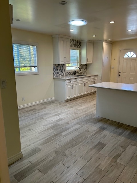 Kitchen\Living Combo - 4756 McConnell Ave