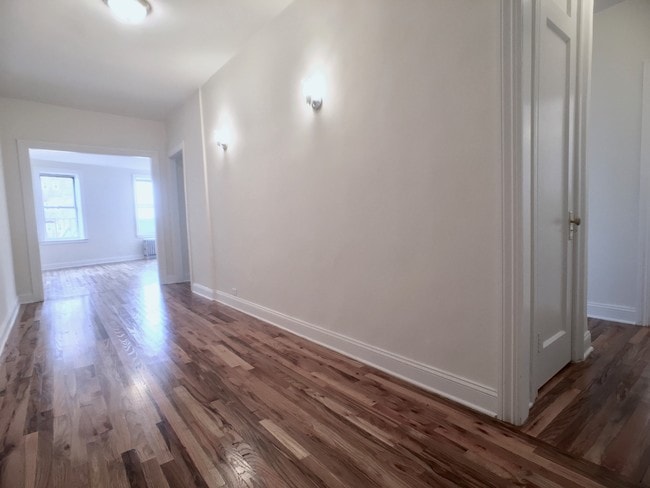 Photo - Hudson Towers