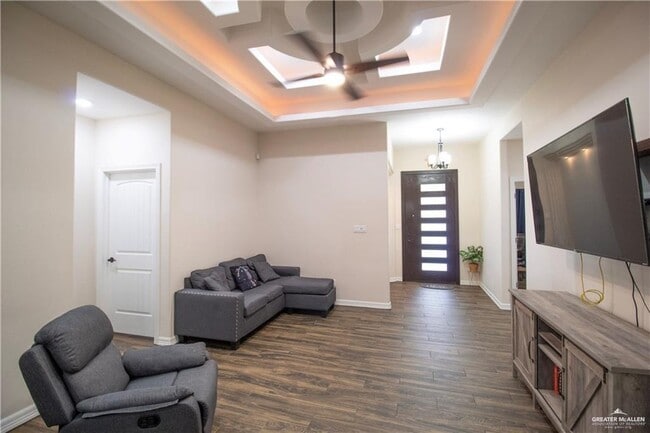 Photo - 16 E Imperial Oaks Dr