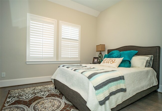 Building Photo - 5730 Brancott Way