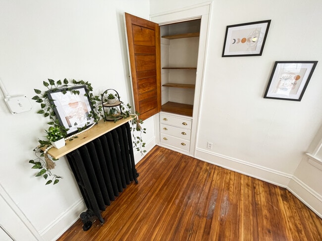 Photo - 3721 Cottage Grove Ave Unidad 8