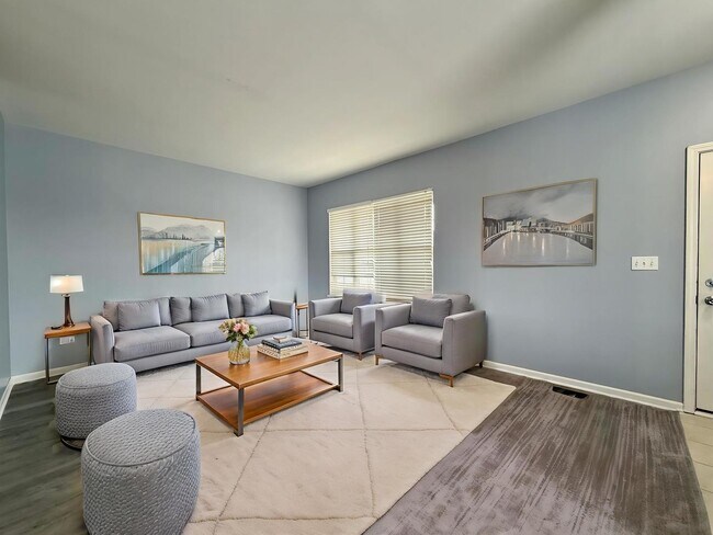 Photo - 2479 Montclair Ln