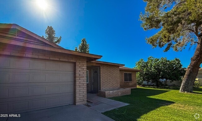 Building Photo - 8616 N 40th Dr Rental