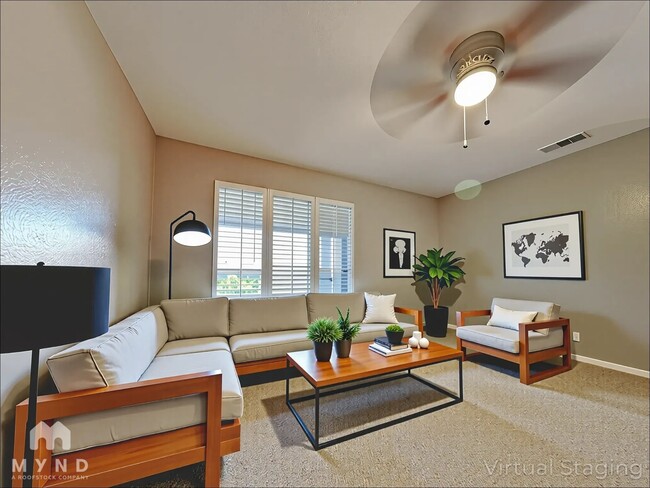 Building Photo - 1010 N Meadows Dr Rental
