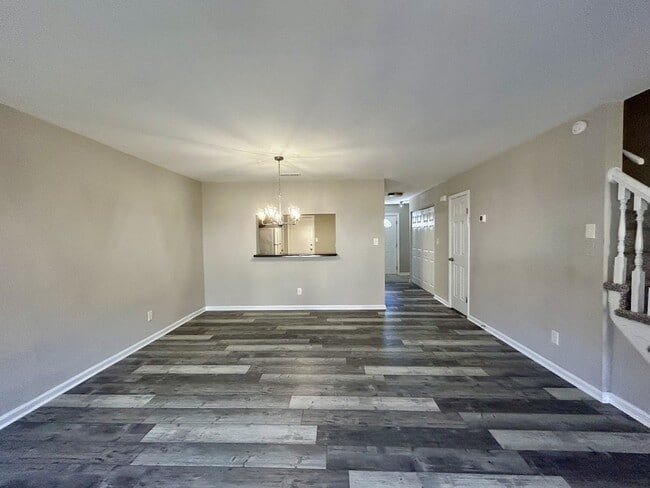 Photo - 1344 Hafford Rd