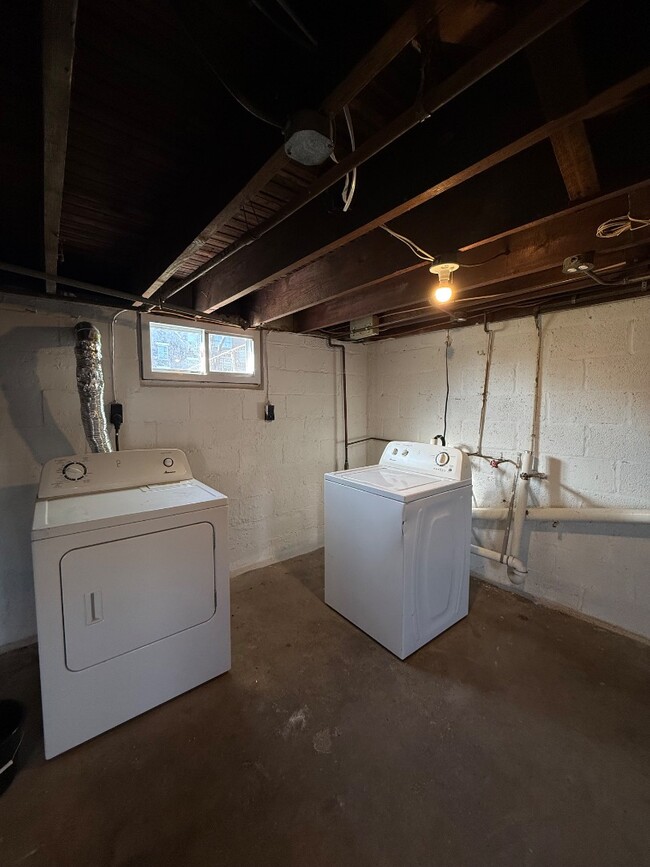 Photo - 7521 Lange St