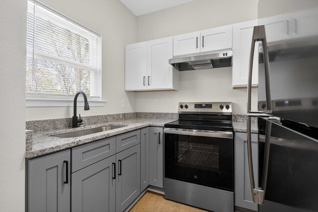 Building Photo - 2005-2007 Scotty Ct Unit 2005 Scotty Ct