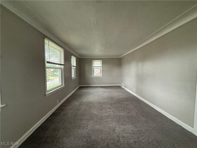 Photo - 6715 Theota Ave Unit UP