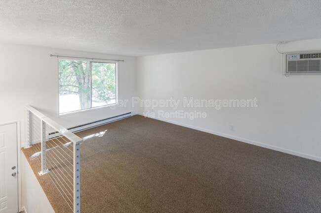 Photo - 2618 S Blake Rd