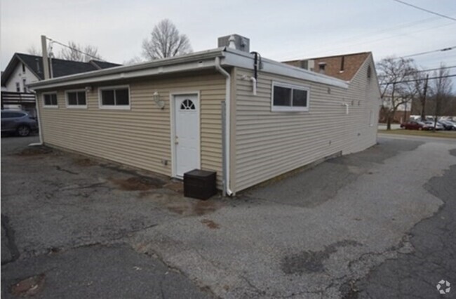 Building Photo - 536 Columbian St Unit 1 Rental