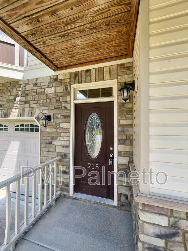 Photo - 215 Emanuel Creek Drive