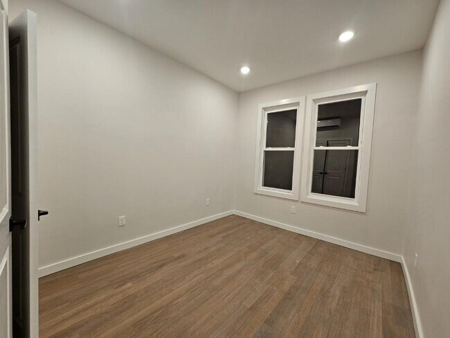 107 Magazine St 4R - 110 Magazine St Unit 4R