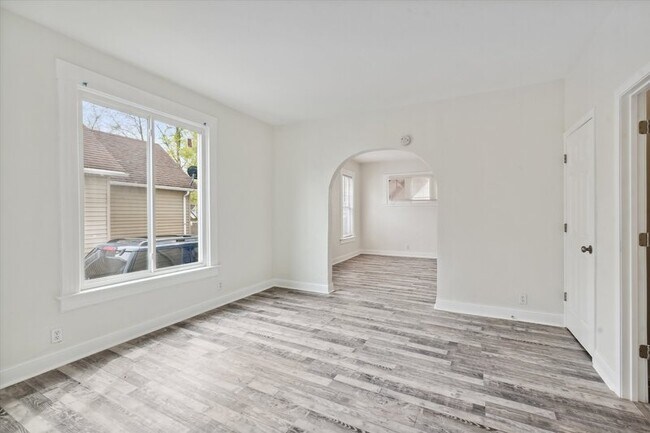 Photo - 4039 Vermaas Ave