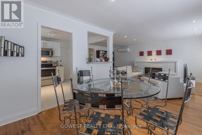 Photo - 4613 Dundas St W Unité 2