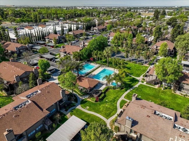 Photo - 1151 S Chestnut Ave