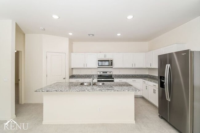 Photo - 35578 W San Capistrano Ave