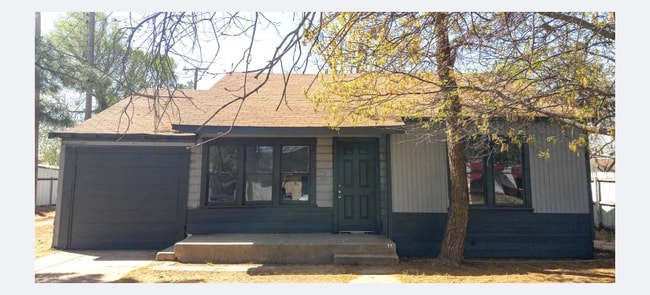 Building Photo - 1107 32nd St Rental