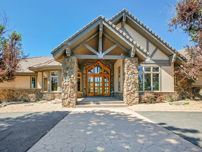 Building Photo - 30296 Snowbird Ln Rental