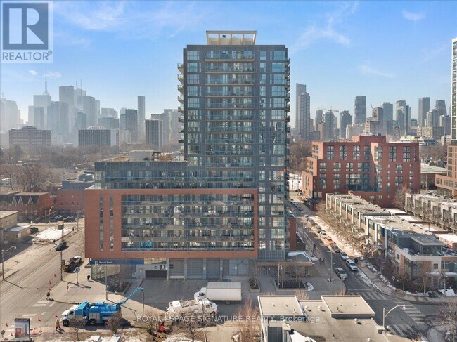 Photo - 25 Cole St Unit 916