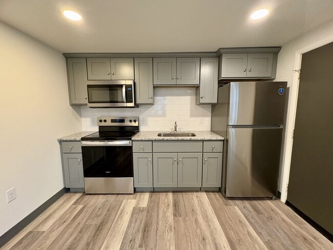 Photo - 202 S Lawrence St Unit Apt 1