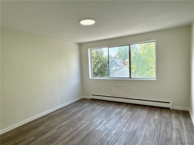 Photo - 130 Sanders Rd