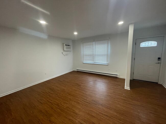 Photo - 505 Gilpin Rd