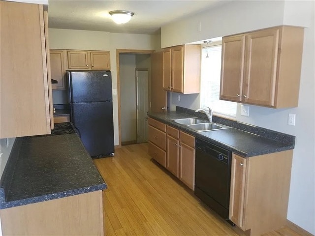 Photo - 819 G Ave NW