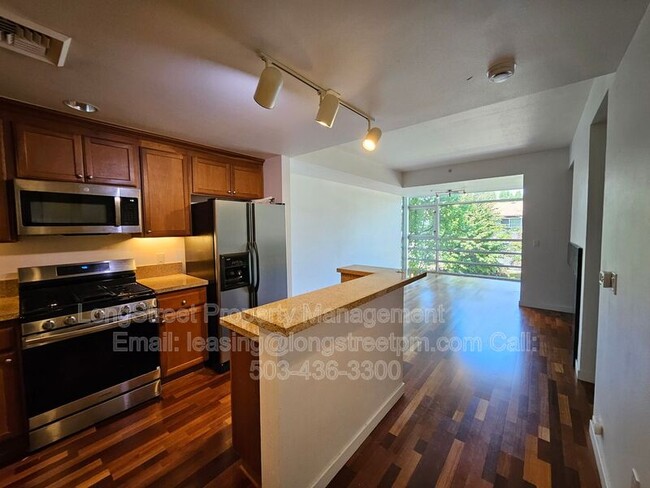 Photo - 910 SE 42nd Ave Unit 210