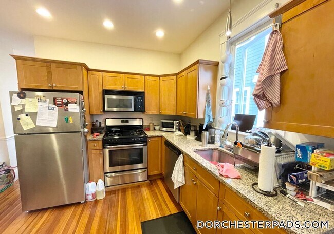Photo - 14 Edison Green Apartment Unit 1
