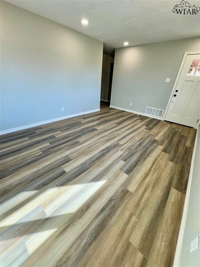 Photo - 5237 Catskills Dr