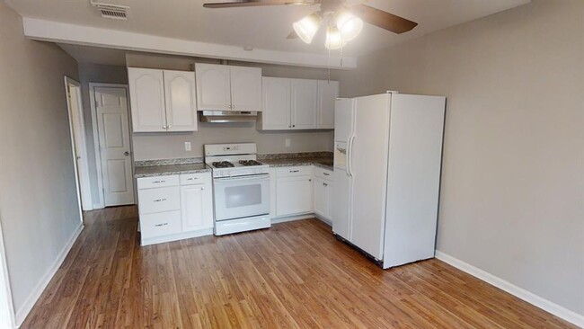 Photo - 11314 Courtshire Dr Apartment Unit 1