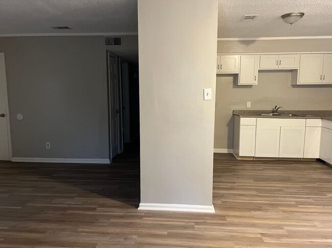 Photo - 62 Harvard Rd