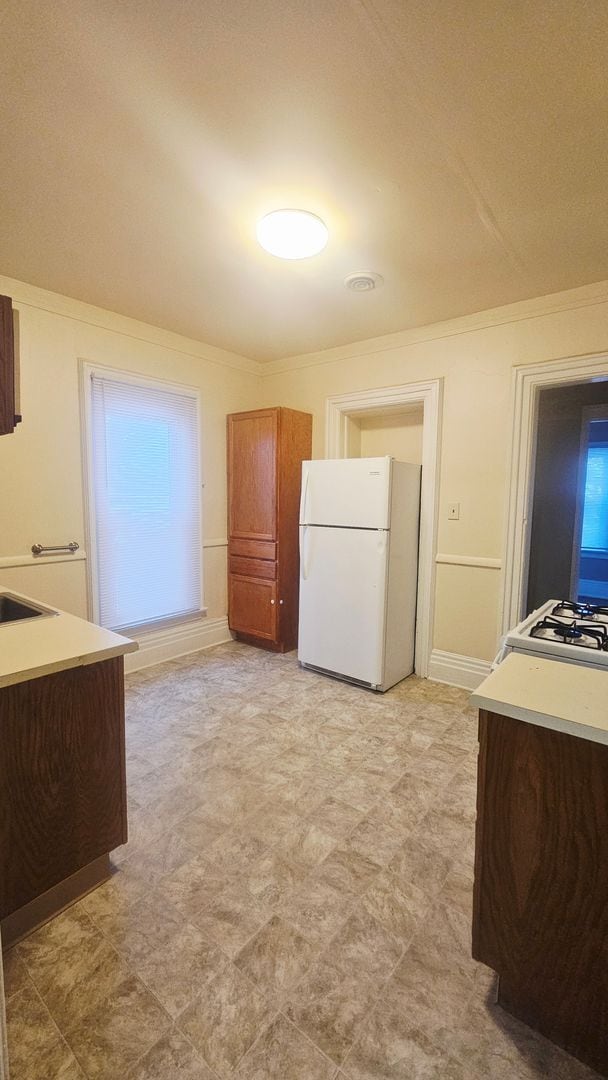 Photo - 457 W 5th St Unit 2nd Floor