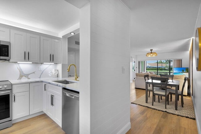 Photo - 12911 Briarlake Dr Unidad 103 Rental