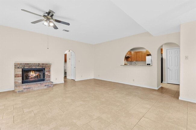 Photo - 2630 Gwendolyn Ln