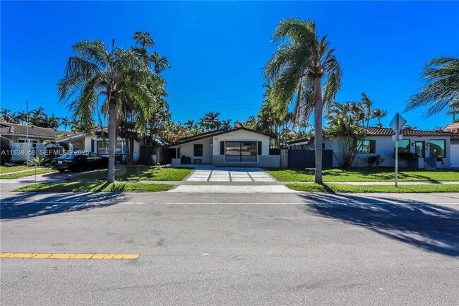 Building Photo - 1410 Polk St