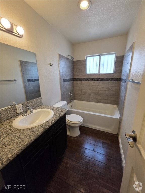 Building Photo - 2626 Lynnwood St Unit 4 Rental
