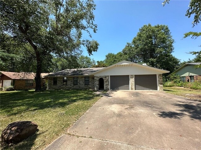 Photo - 2147 Loren Cir House