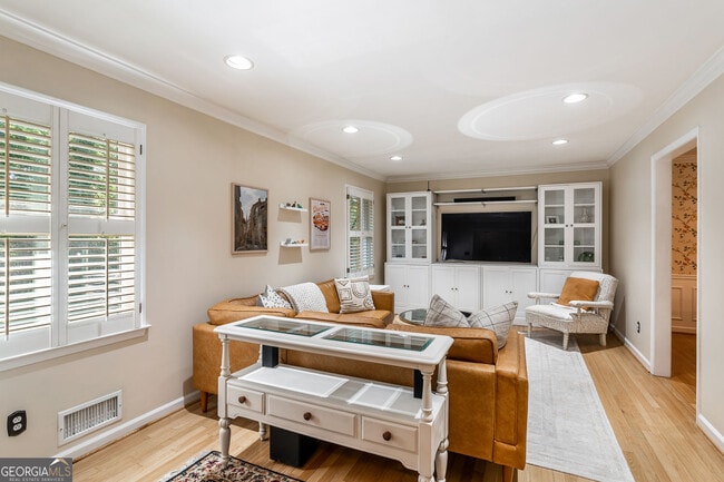 Photo - 1460 Valley View Rd