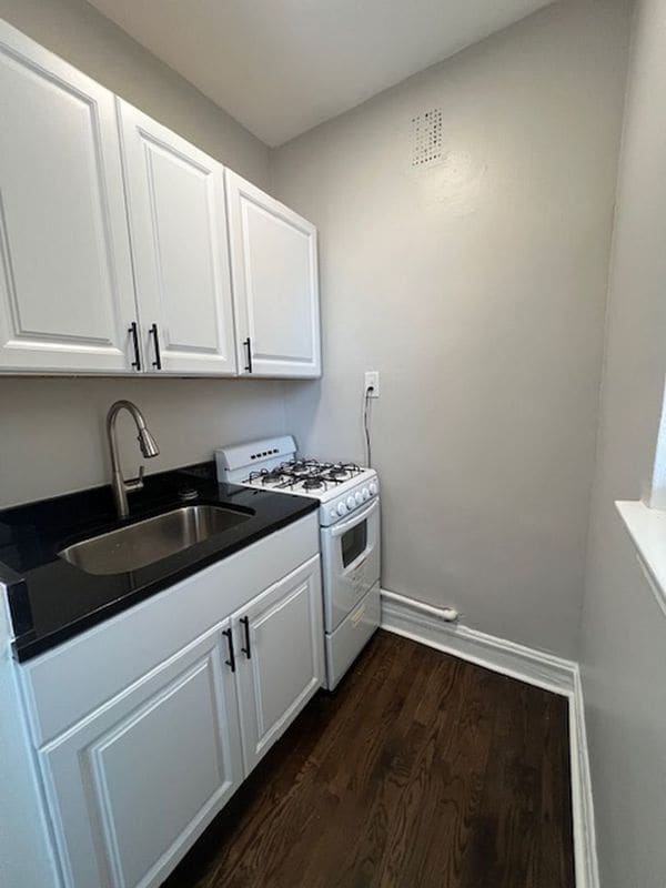 Photo - 6912 N Ashland Blvd Unidad 403
