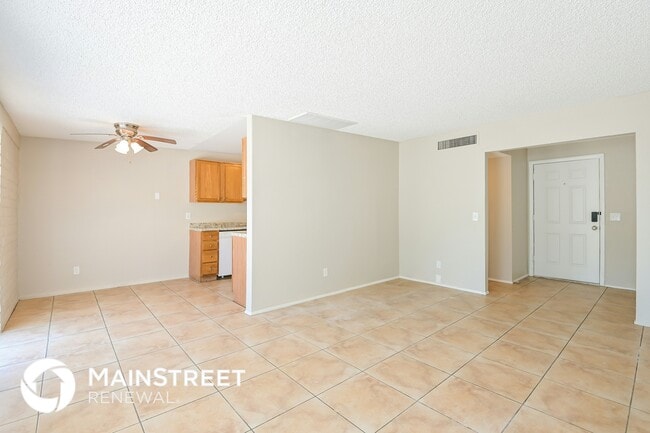 Photo - 6675 E Fayette St
