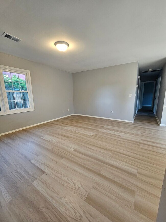 Photo - 3BR Home Near Downtown Wilmington – Recently Updated, Pet Friendly