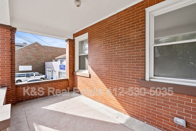 Photo - 2119-2119 Mt Troy Rd