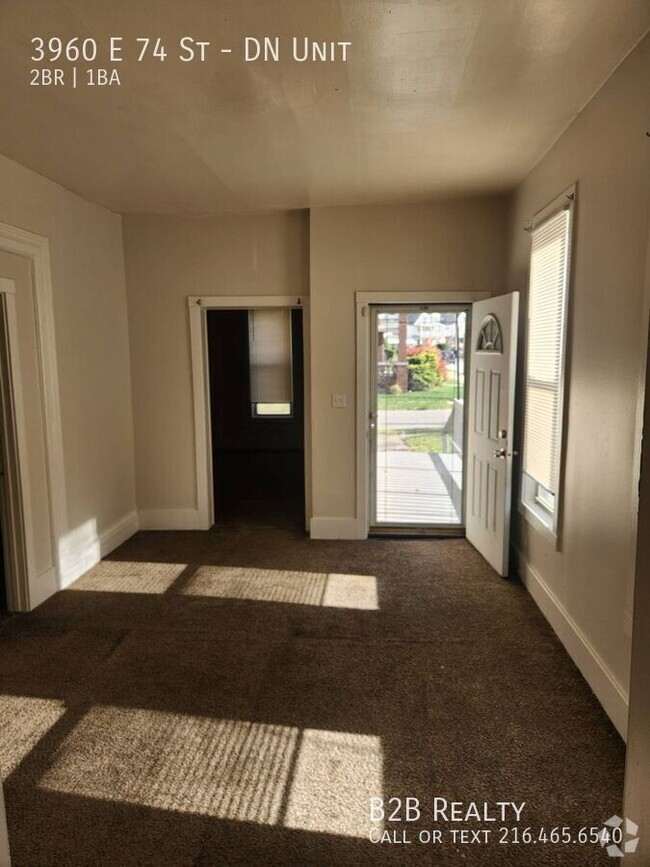 Building Photo - Charming 2-Bedroom Property in Prime Location Unit DN Rental