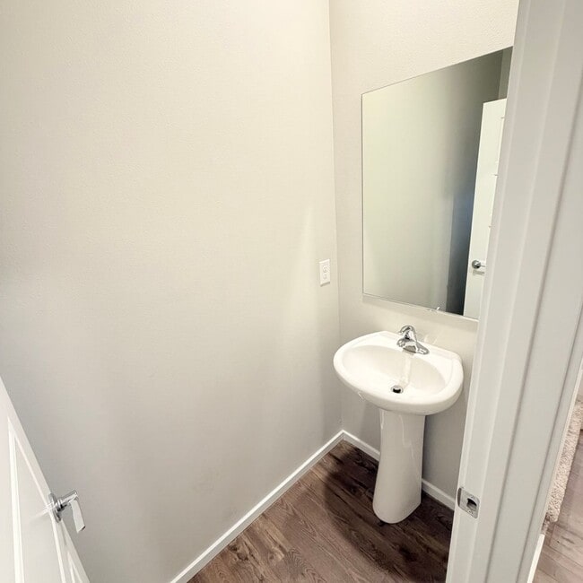 Photo - 5505 W Youngstown Ln