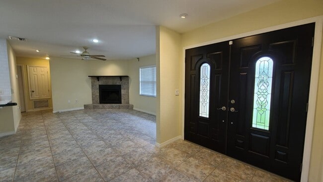 Photo - 399 Barberry Ln