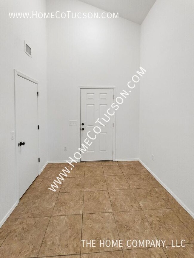 14360 N Fragile Clay Ave