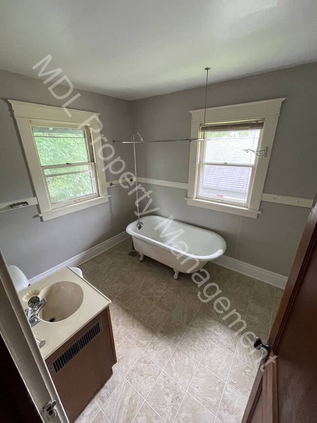 Photo - 1826 Stone St Apartment Unit 2