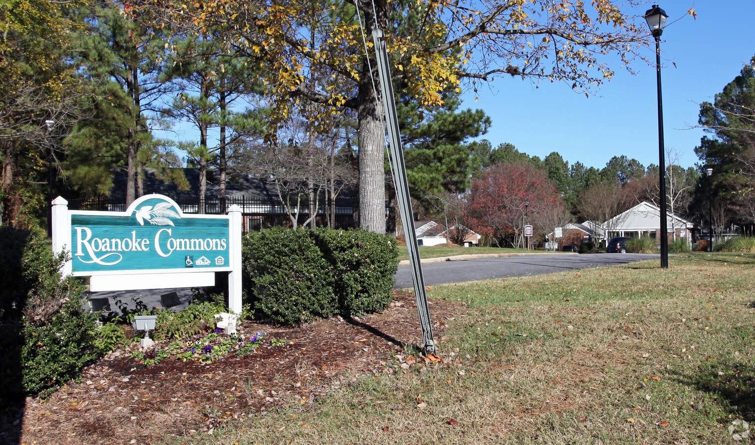 Photo - Roanoke Commons