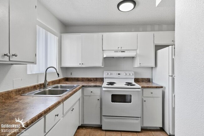 Photo - Glen Vista Apartments